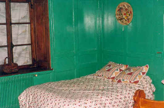 gite_chambre_verte.jpg (24326 octets)